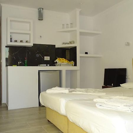 Petro'S Apartments Ksamil Exterior foto