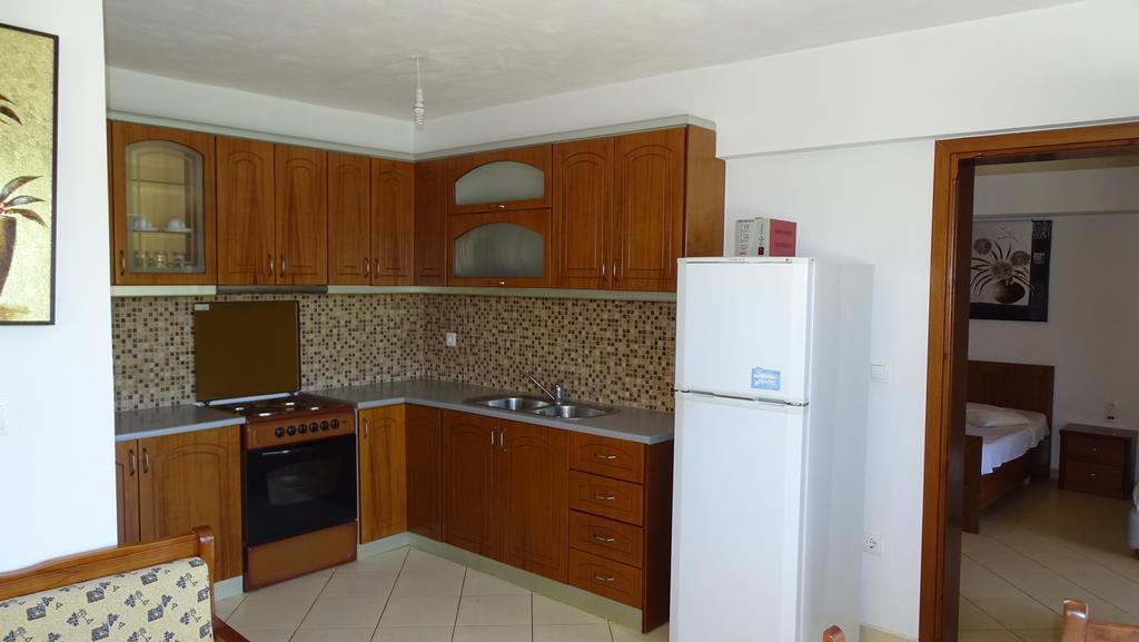 Petro'S Apartments Ksamil Exterior foto